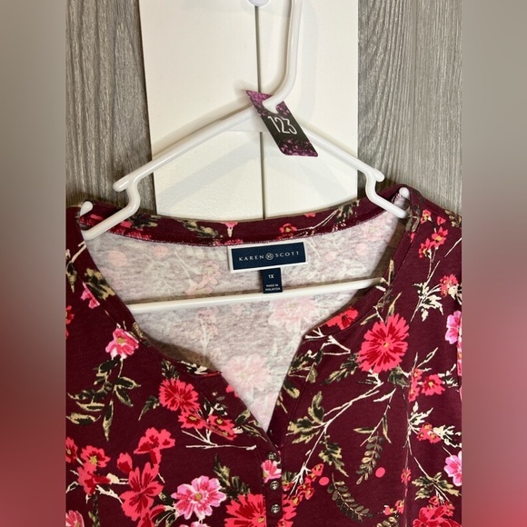 123. Karen Scott Floral Henley 3/4 Sleeve Top 1X - Picture 3 of 3
